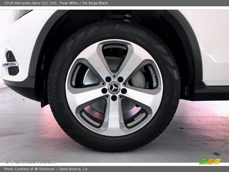 Polar White / Silk Beige/Black 2018 Mercedes-Benz GLC 300