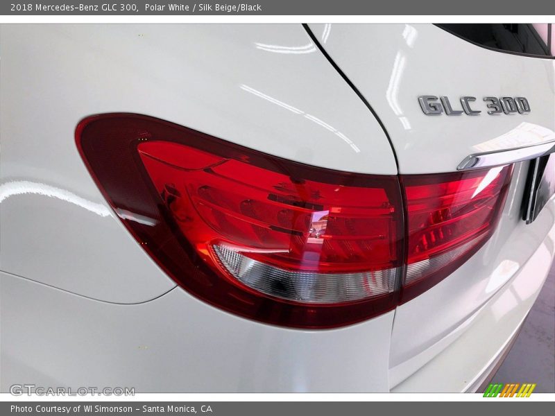 Polar White / Silk Beige/Black 2018 Mercedes-Benz GLC 300
