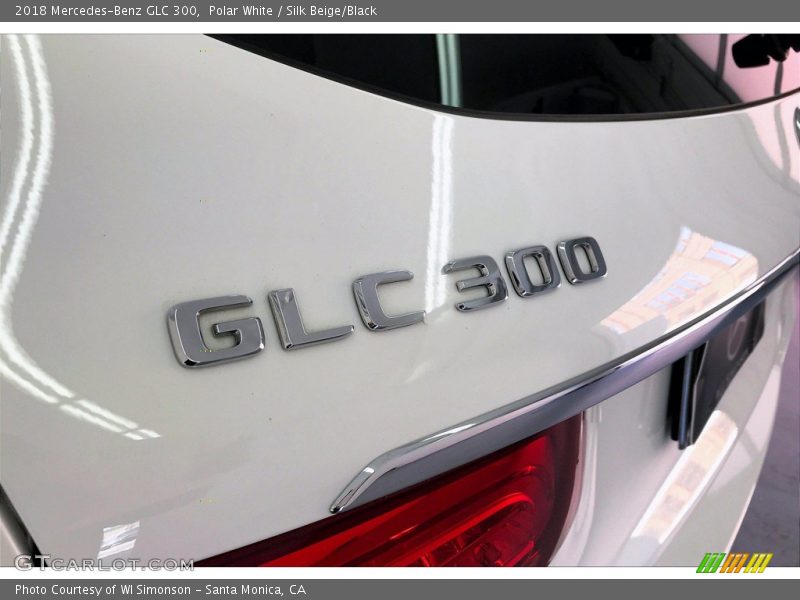 Polar White / Silk Beige/Black 2018 Mercedes-Benz GLC 300