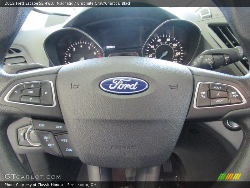 Magnetic / Chromite Gray/Charcoal Black 2019 Ford Escape SE 4WD