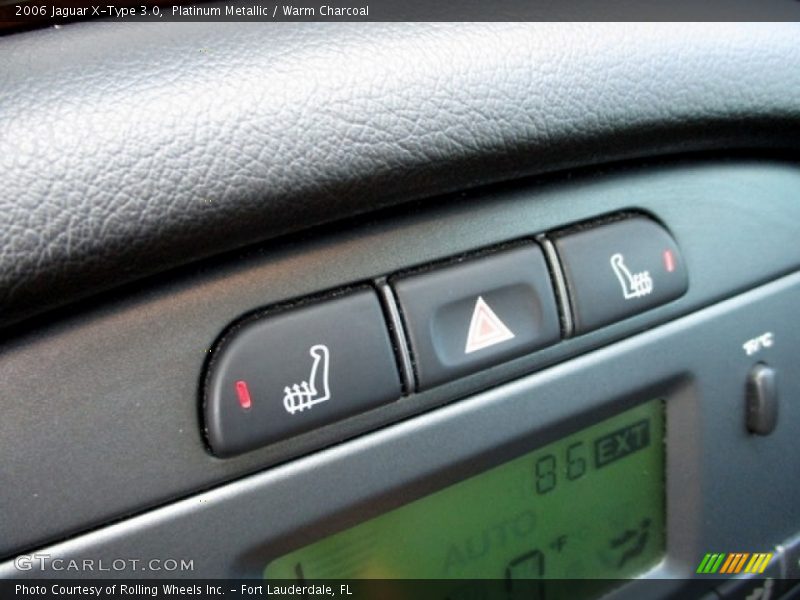 Platinum Metallic / Warm Charcoal 2006 Jaguar X-Type 3.0