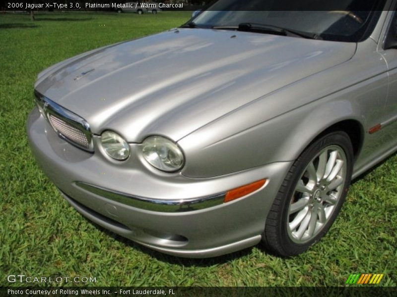 Platinum Metallic / Warm Charcoal 2006 Jaguar X-Type 3.0