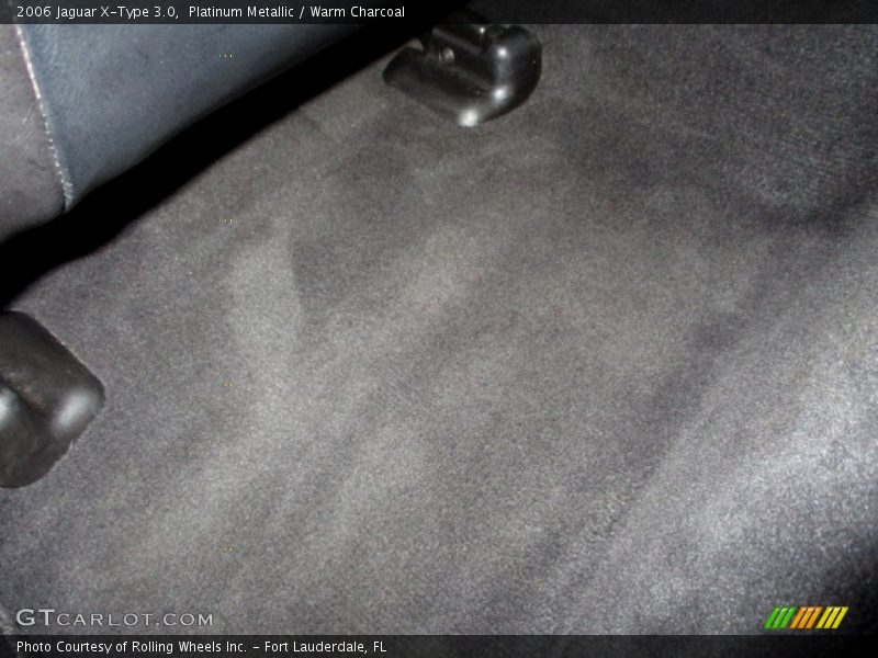 Platinum Metallic / Warm Charcoal 2006 Jaguar X-Type 3.0