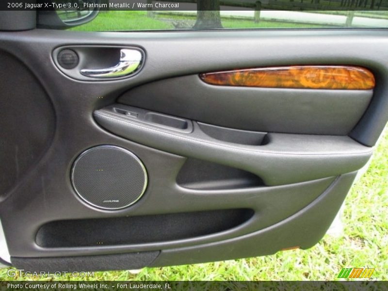 Platinum Metallic / Warm Charcoal 2006 Jaguar X-Type 3.0