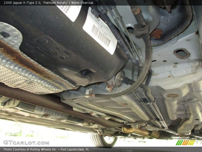 Platinum Metallic / Warm Charcoal 2006 Jaguar X-Type 3.0