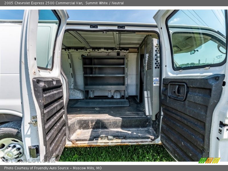 Summit White / Neutral 2005 Chevrolet Express 2500 Commercial Van