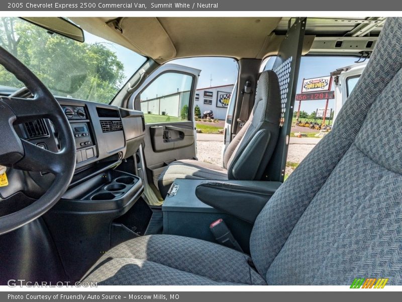 Summit White / Neutral 2005 Chevrolet Express 2500 Commercial Van