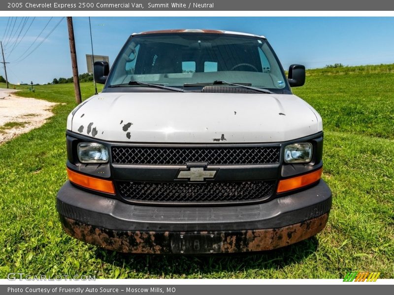Summit White / Neutral 2005 Chevrolet Express 2500 Commercial Van