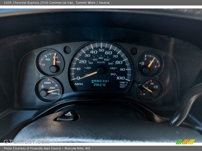 Summit White / Neutral 2005 Chevrolet Express 2500 Commercial Van