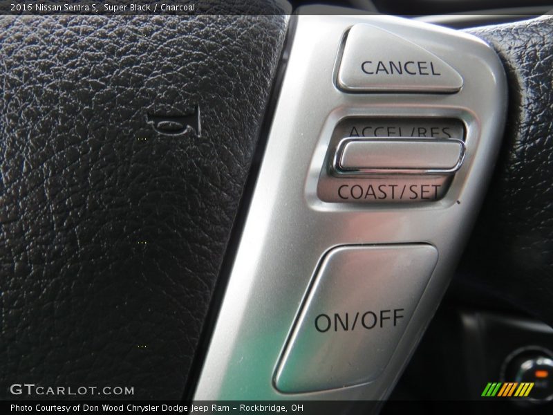 Super Black / Charcoal 2016 Nissan Sentra S