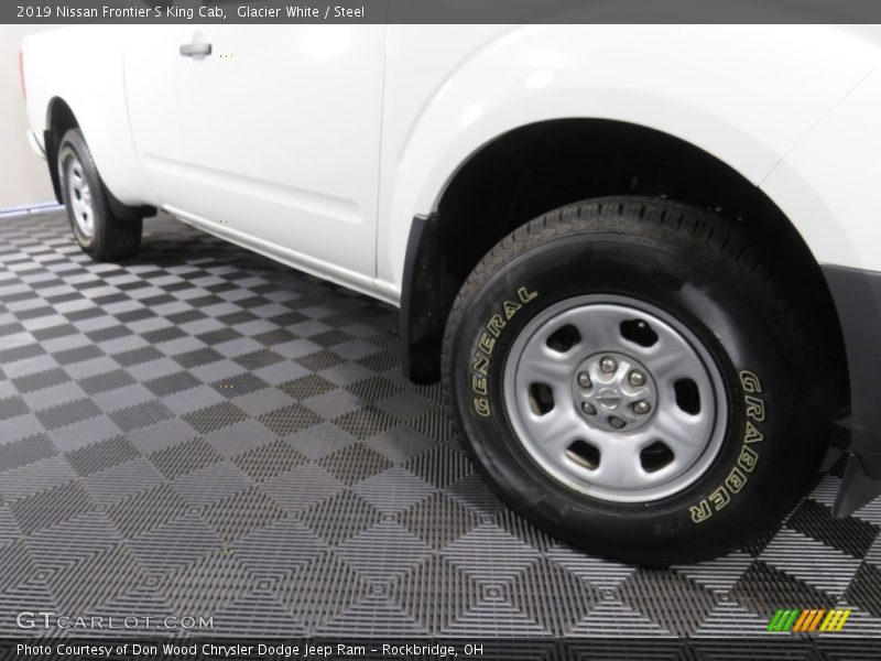 Glacier White / Steel 2019 Nissan Frontier S King Cab
