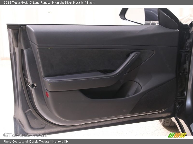 Door Panel of 2018 Model 3 Long Range