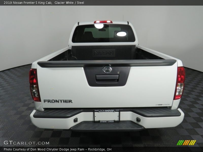Glacier White / Steel 2019 Nissan Frontier S King Cab