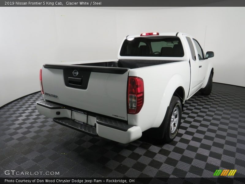 Glacier White / Steel 2019 Nissan Frontier S King Cab