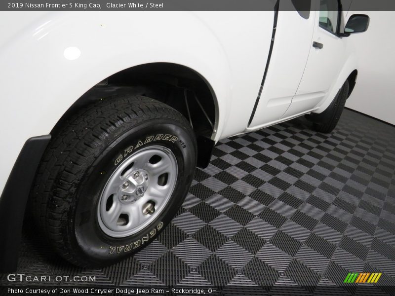 Glacier White / Steel 2019 Nissan Frontier S King Cab