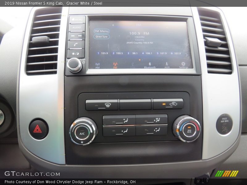 Controls of 2019 Frontier S King Cab