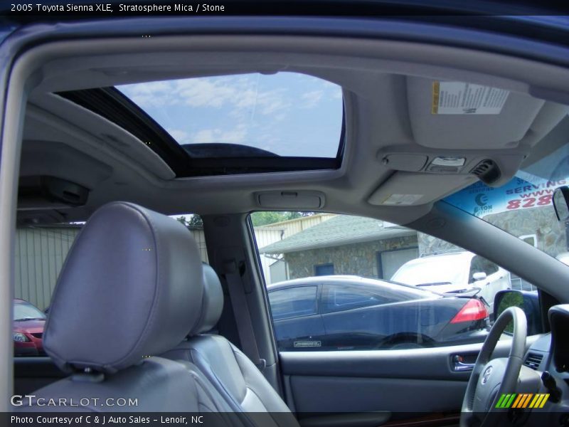 Stratosphere Mica / Stone 2005 Toyota Sienna XLE