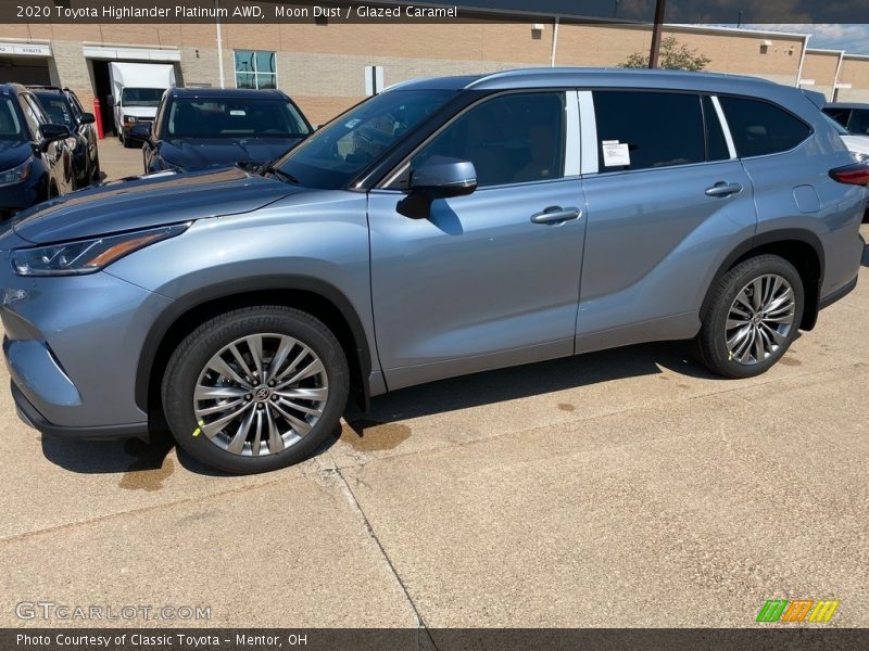 Moon Dust / Glazed Caramel 2020 Toyota Highlander Platinum AWD