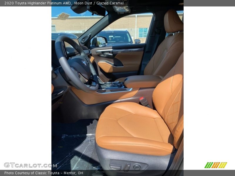 Moon Dust / Glazed Caramel 2020 Toyota Highlander Platinum AWD