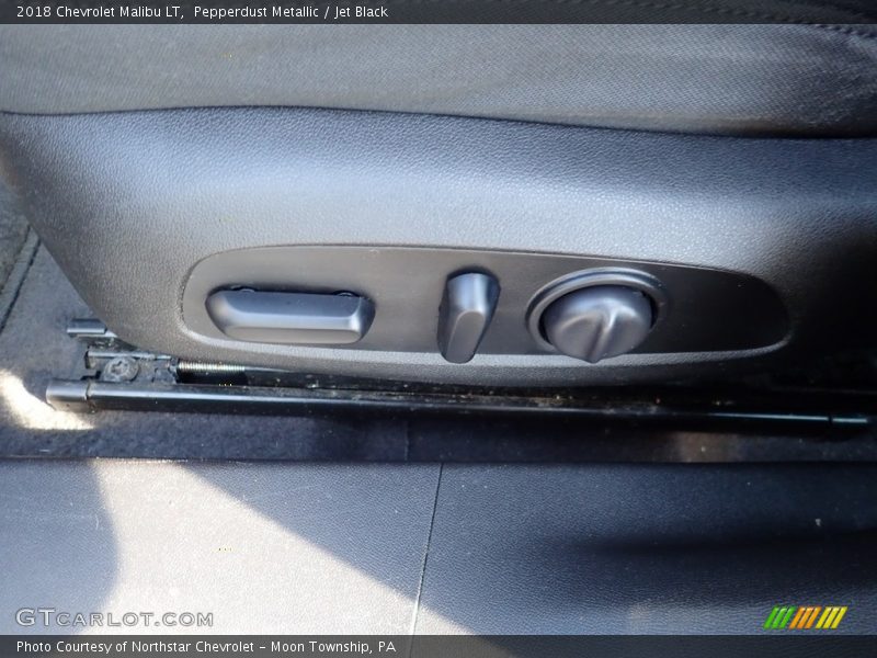 Pepperdust Metallic / Jet Black 2018 Chevrolet Malibu LT