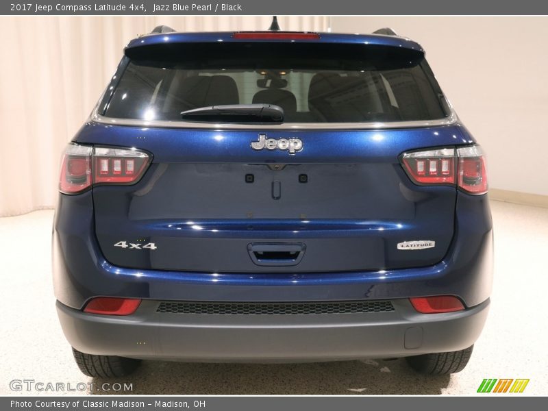 Jazz Blue Pearl / Black 2017 Jeep Compass Latitude 4x4