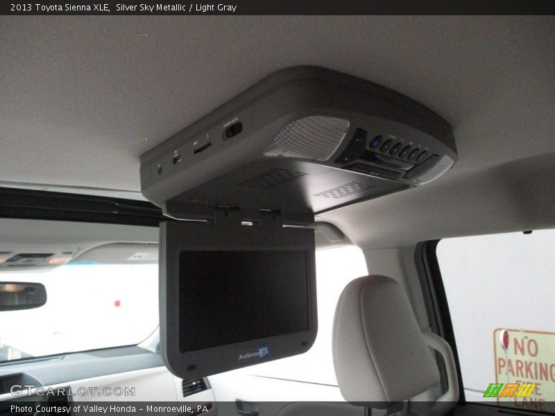 Silver Sky Metallic / Light Gray 2013 Toyota Sienna XLE