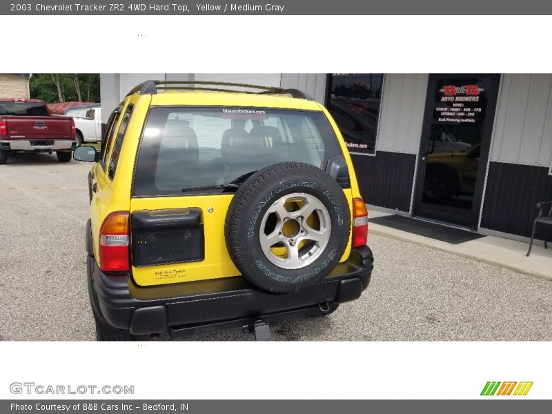 Yellow / Medium Gray 2003 Chevrolet Tracker ZR2 4WD Hard Top