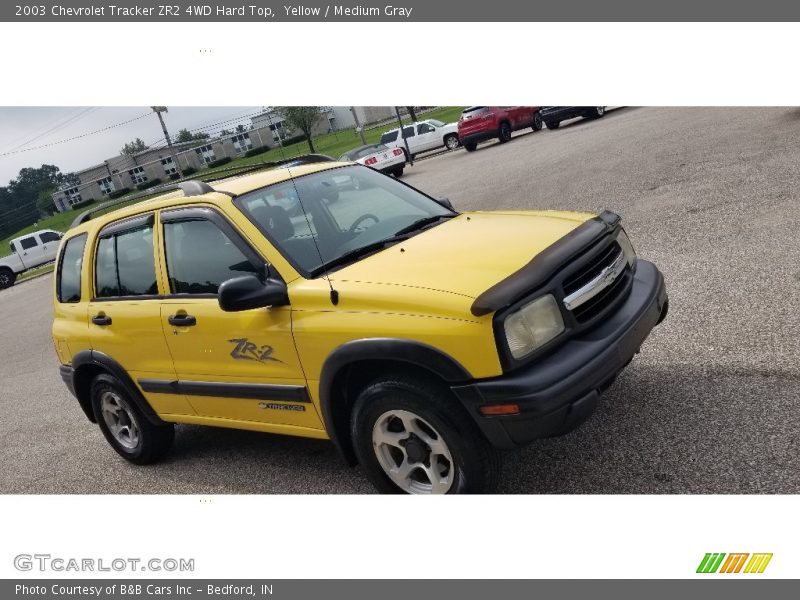 Yellow / Medium Gray 2003 Chevrolet Tracker ZR2 4WD Hard Top