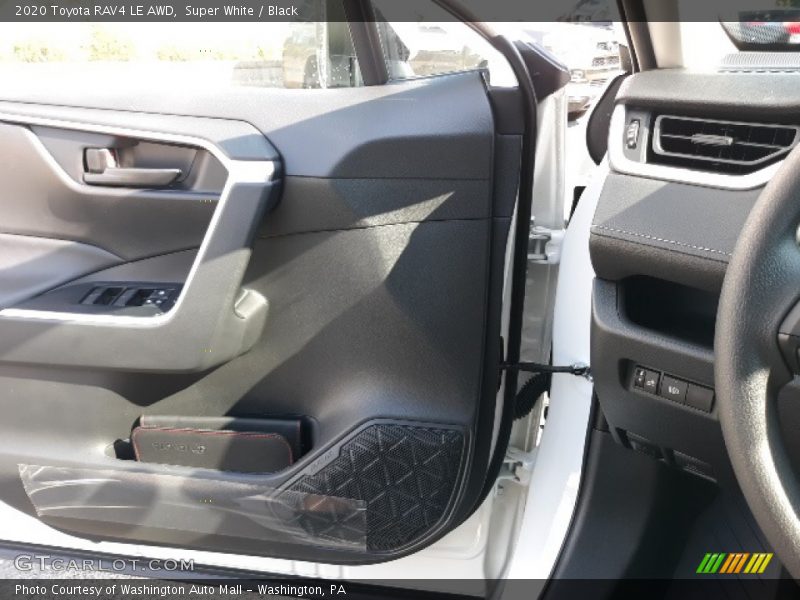 Super White / Black 2020 Toyota RAV4 LE AWD