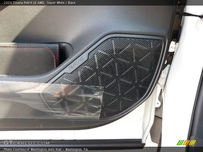 Super White / Black 2020 Toyota RAV4 LE AWD
