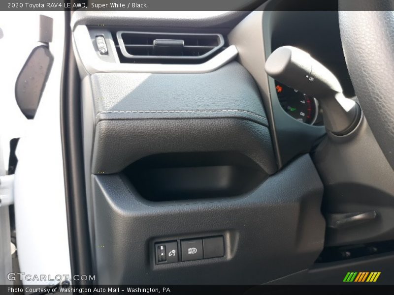 Super White / Black 2020 Toyota RAV4 LE AWD