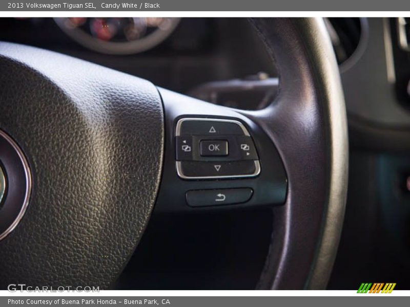 Candy White / Black 2013 Volkswagen Tiguan SEL