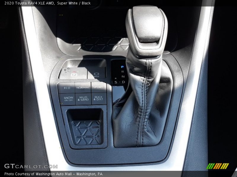 Super White / Black 2020 Toyota RAV4 XLE AWD