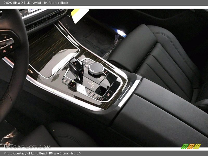 Jet Black / Black 2020 BMW X5 sDrive40i