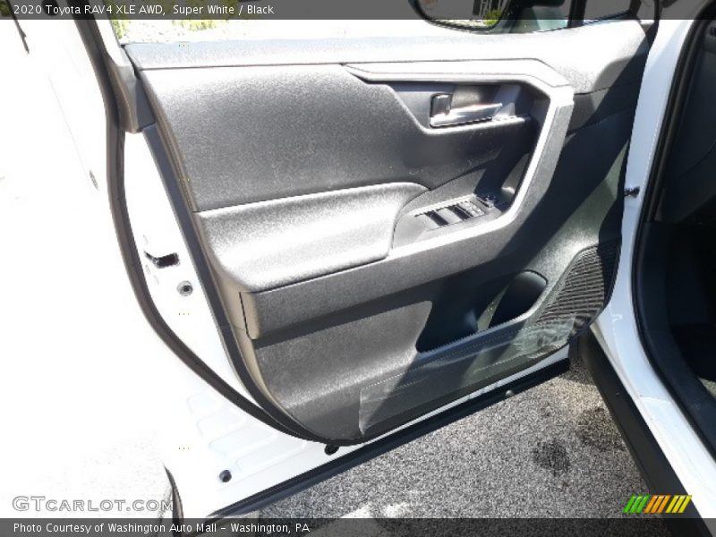 Super White / Black 2020 Toyota RAV4 XLE AWD