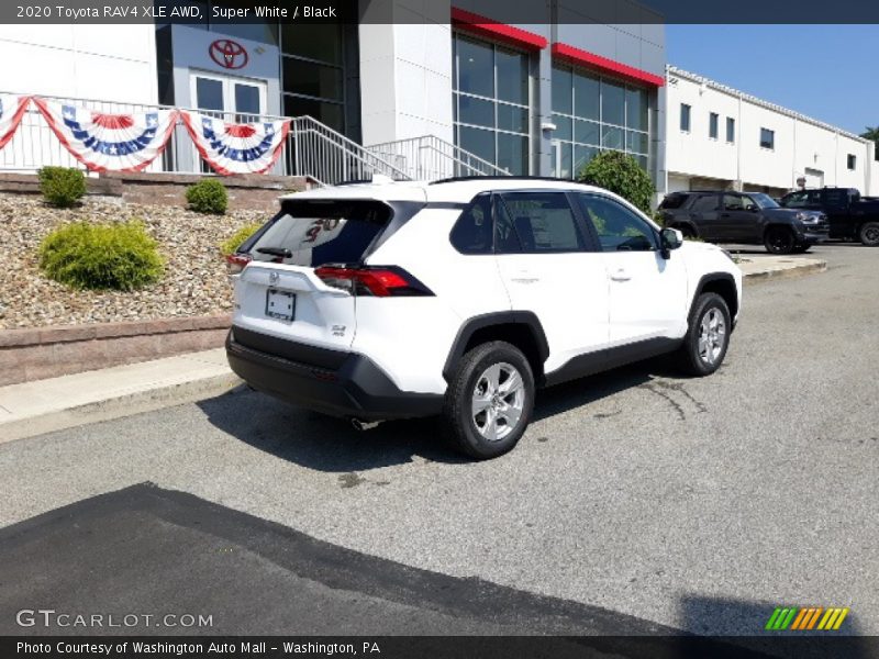 Super White / Black 2020 Toyota RAV4 XLE AWD