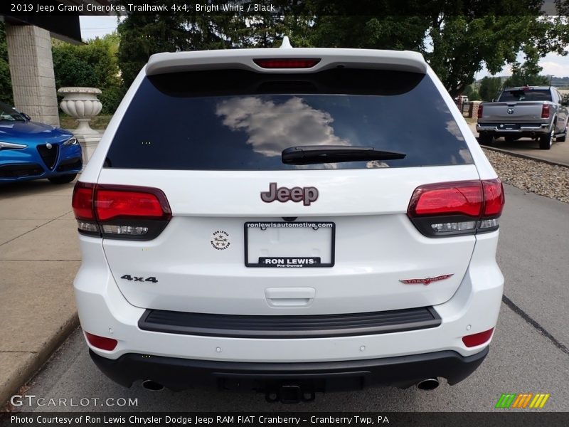 Bright White / Black 2019 Jeep Grand Cherokee Trailhawk 4x4