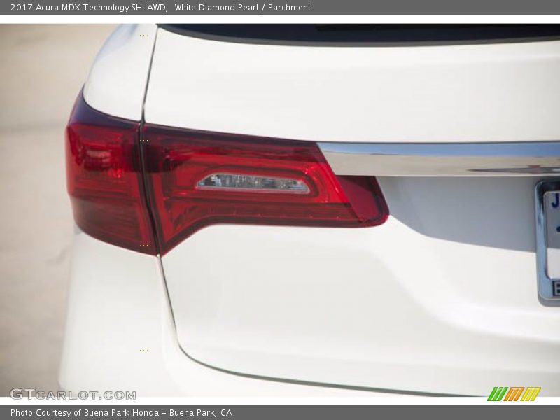 White Diamond Pearl / Parchment 2017 Acura MDX Technology SH-AWD