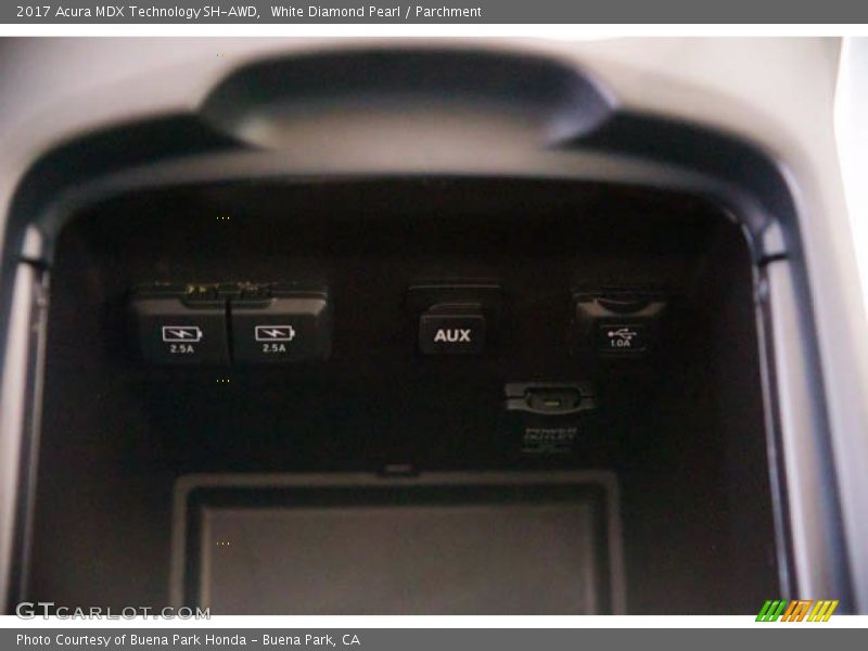 White Diamond Pearl / Parchment 2017 Acura MDX Technology SH-AWD