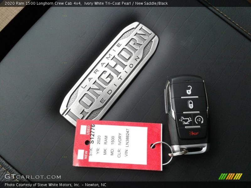 Ivory White Tri-Coat Pearl / New Saddle/Black 2020 Ram 1500 Longhorn Crew Cab 4x4