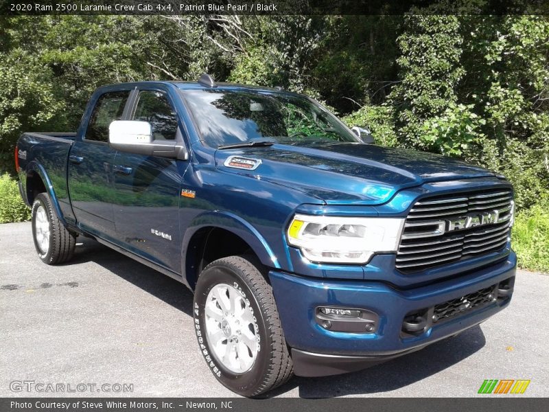 Front 3/4 View of 2020 2500 Laramie Crew Cab 4x4