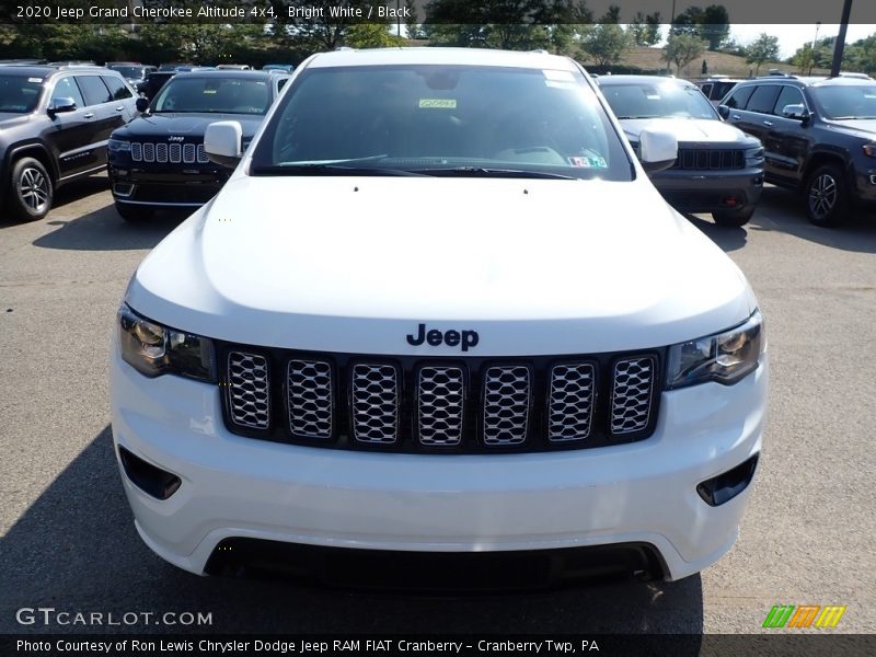 Bright White / Black 2020 Jeep Grand Cherokee Altitude 4x4