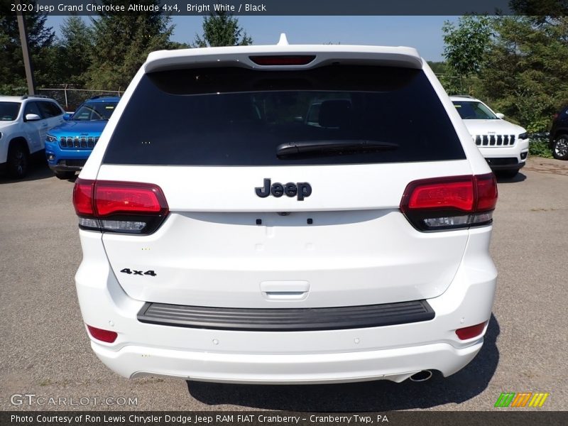 Bright White / Black 2020 Jeep Grand Cherokee Altitude 4x4