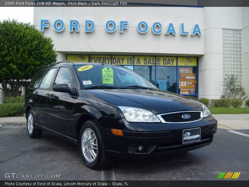Pitch Black / Dark Flint/Light Flint 2005 Ford Focus ZXW SES Wagon