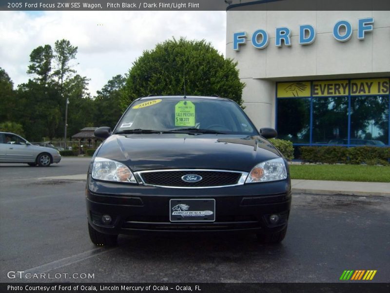 Pitch Black / Dark Flint/Light Flint 2005 Ford Focus ZXW SES Wagon