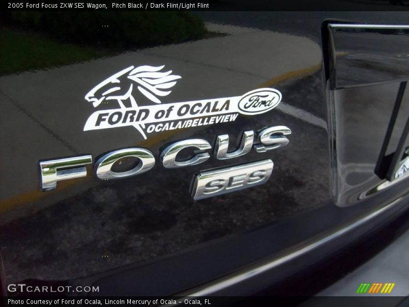 Pitch Black / Dark Flint/Light Flint 2005 Ford Focus ZXW SES Wagon