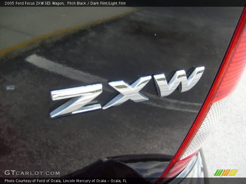 Pitch Black / Dark Flint/Light Flint 2005 Ford Focus ZXW SES Wagon