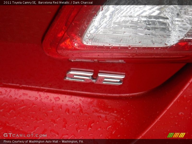 Barcelona Red Metallic / Dark Charcoal 2011 Toyota Camry SE