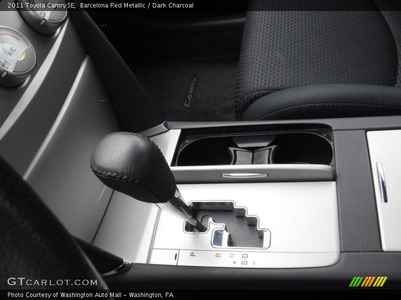 Barcelona Red Metallic / Dark Charcoal 2011 Toyota Camry SE