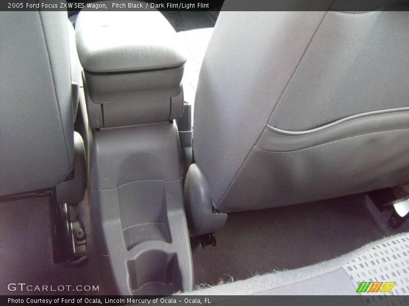 Pitch Black / Dark Flint/Light Flint 2005 Ford Focus ZXW SES Wagon